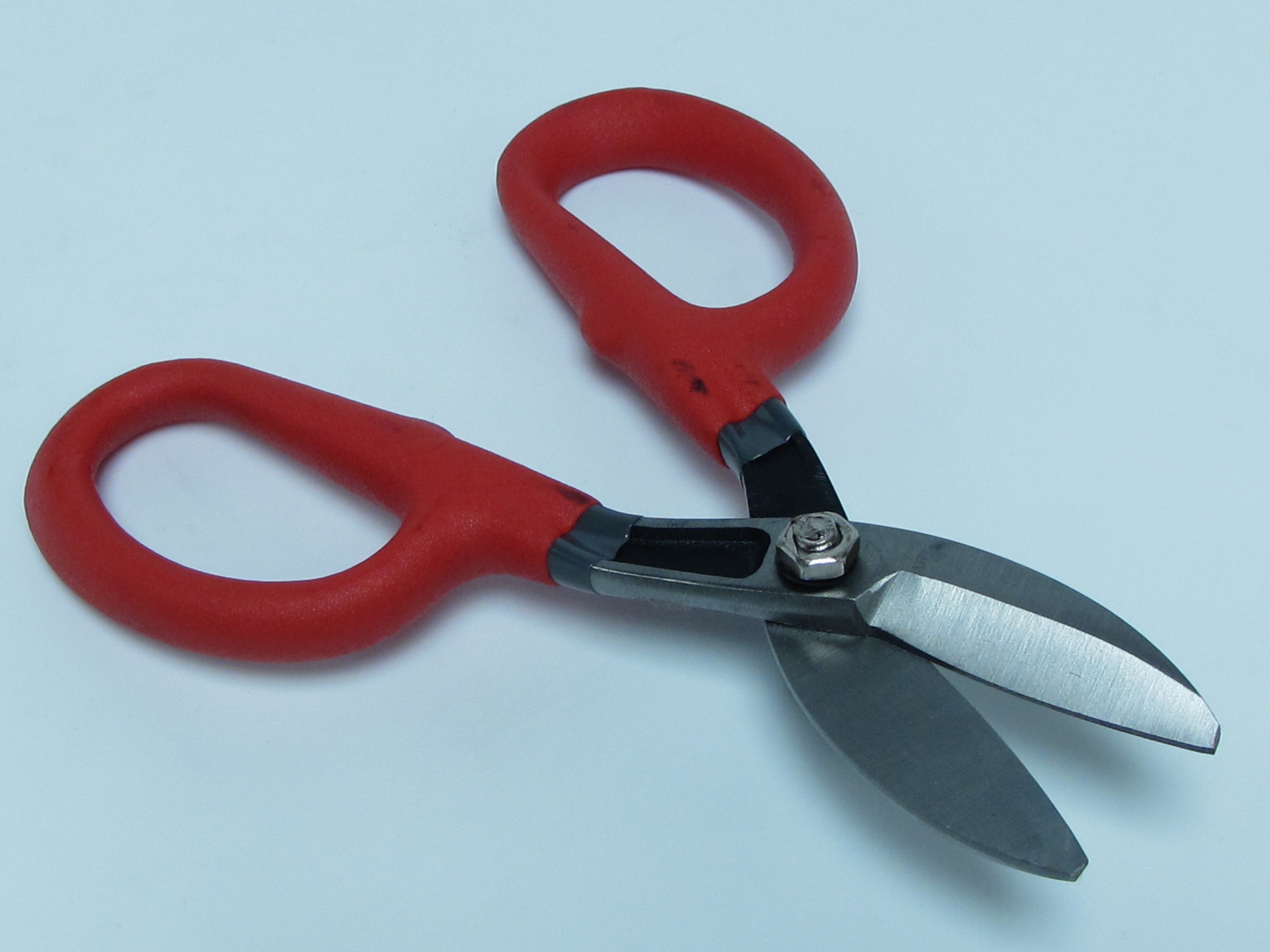 F62 Flat Nose Pliers